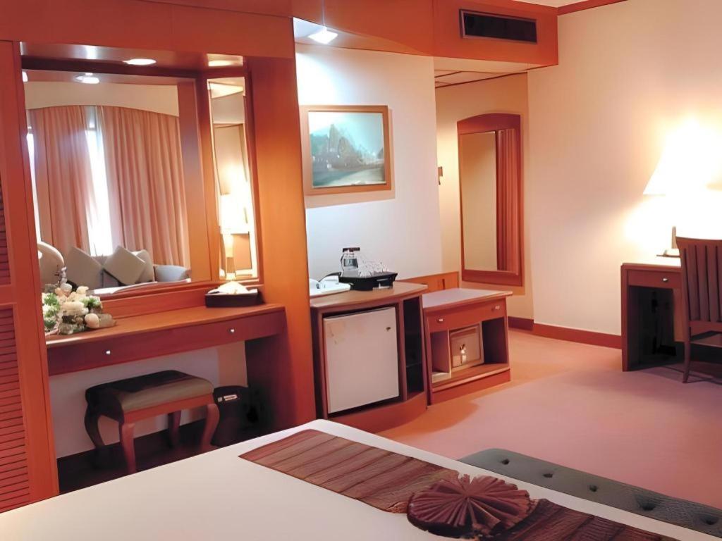 The Regency Hotel Hatyai هات ياي المظهر الخارجي الصورة